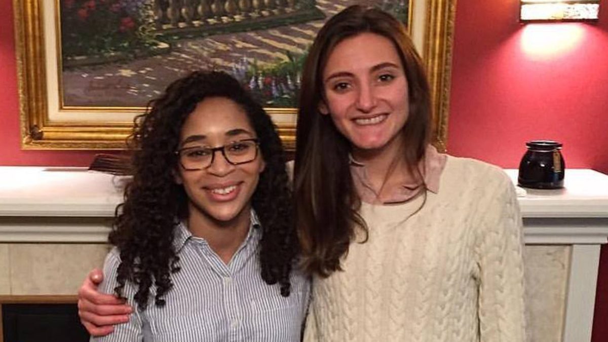 Meeting on Tinder led Alana Duran to love and an unexpected kidney donor when Lori Interlicchio became her life-saving match.